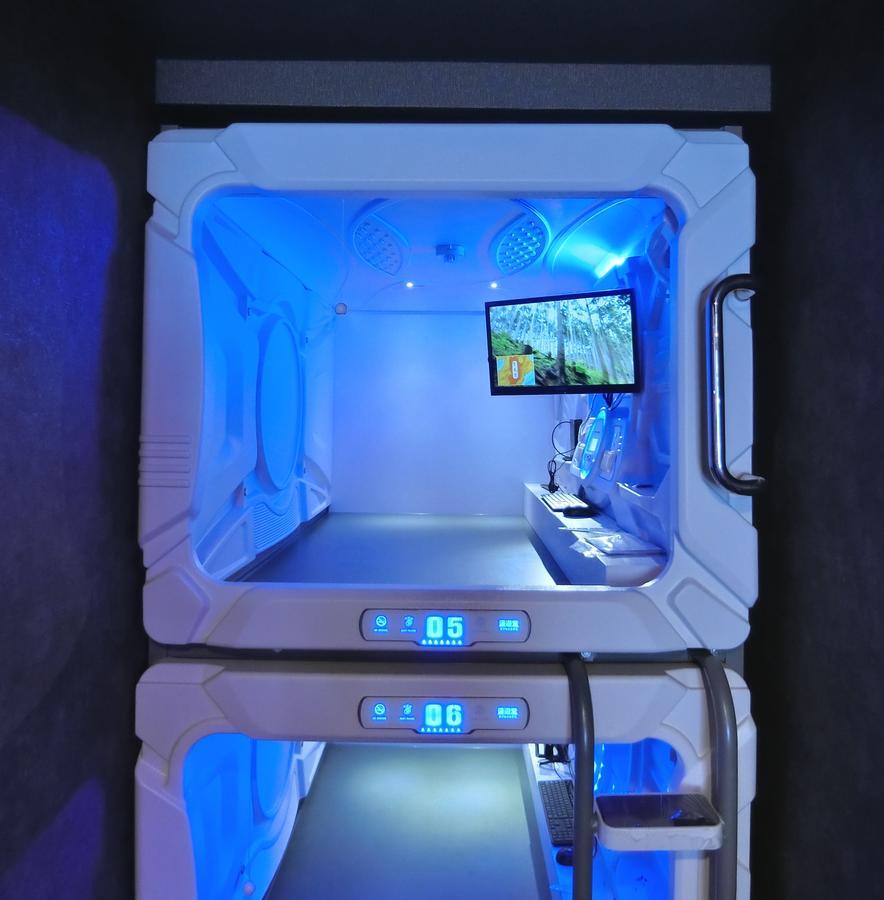CAPSULE HOTEL MANYUDO KYOTO